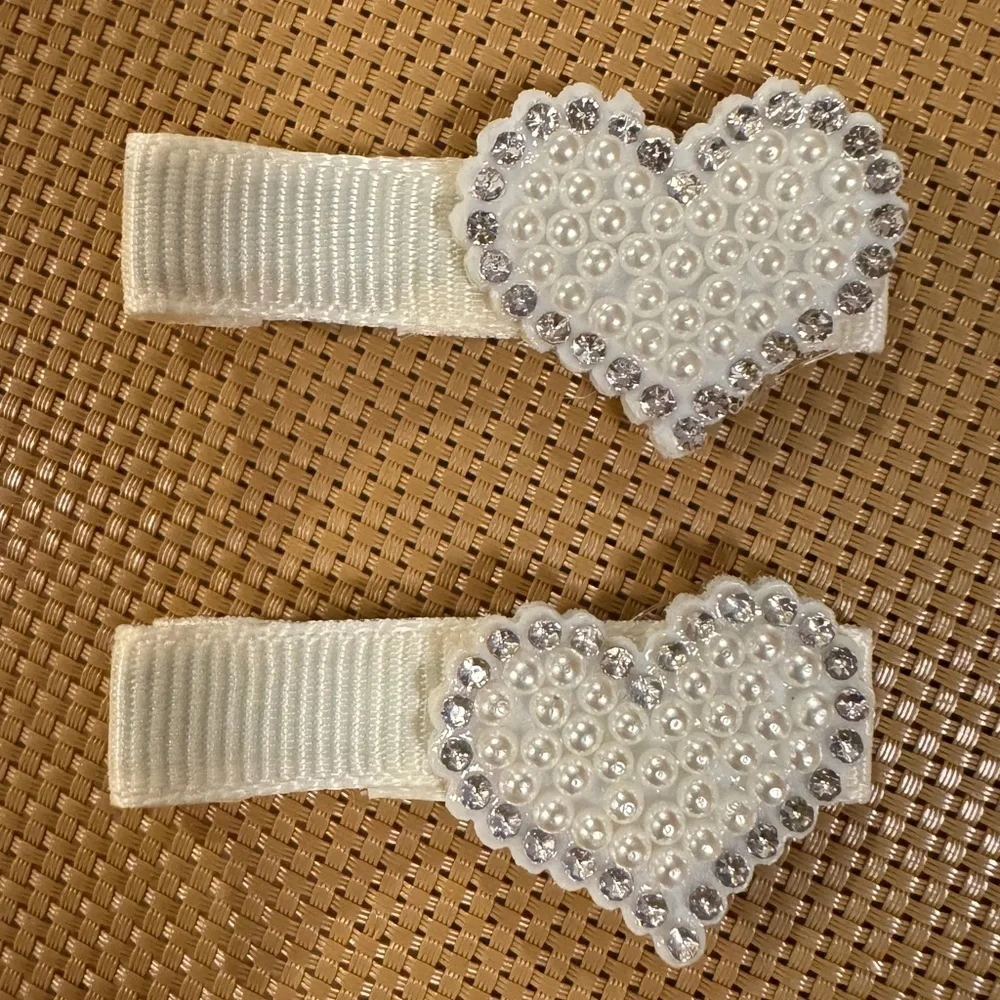 White Heart Hair Clips With Pearls And Rhinestones